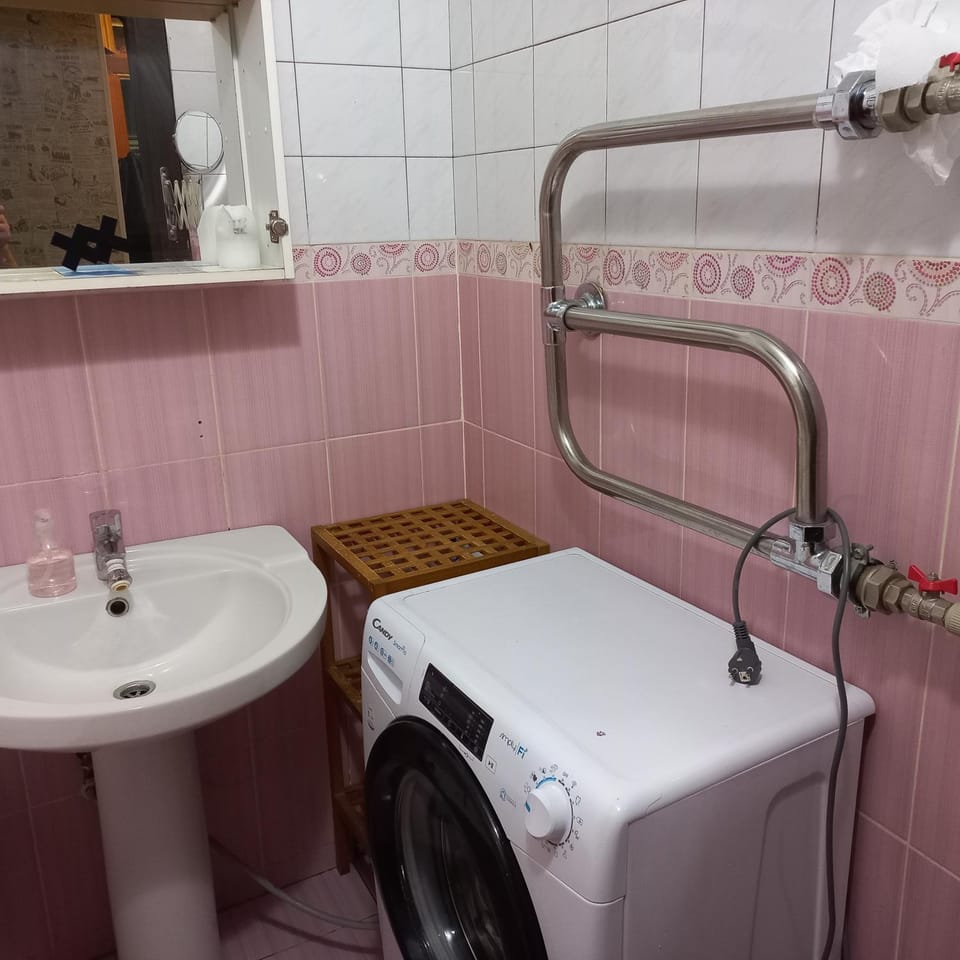 Bathroom, washing machine