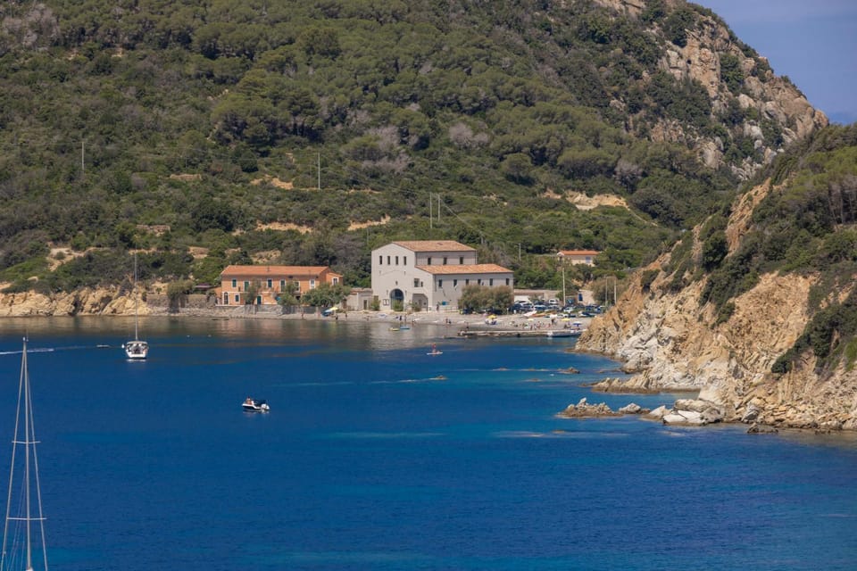 Property building, Natural landscape, Summer