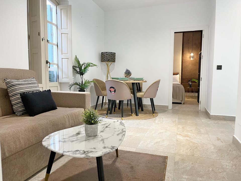 Living room, Seating area, Dining area