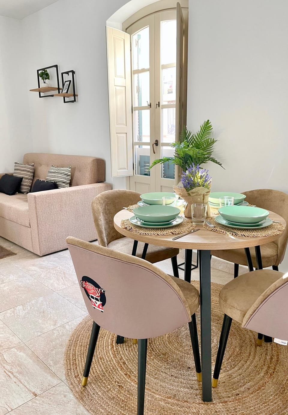 Living room, Seating area, Dining area, kitchen, air conditioner