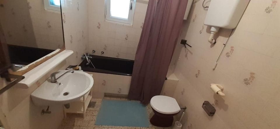 Toilet, Bathroom