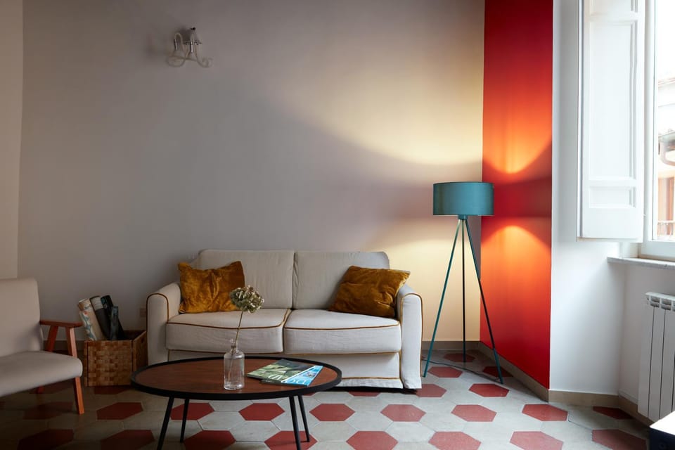 Communal lounge/ TV room