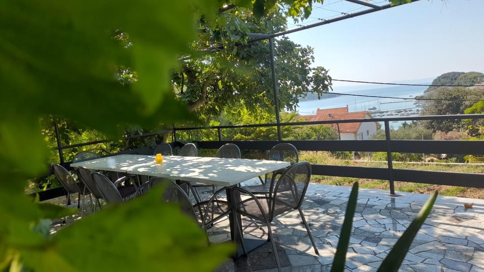 Vera Apartment in Supetarska Draga