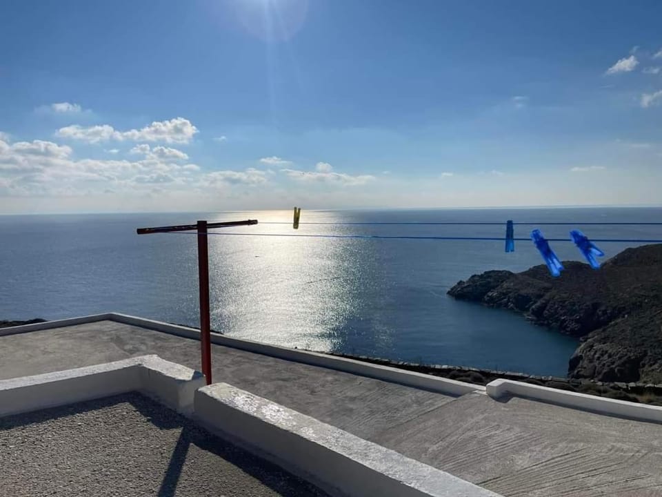 Sofia sea view house House in Milos