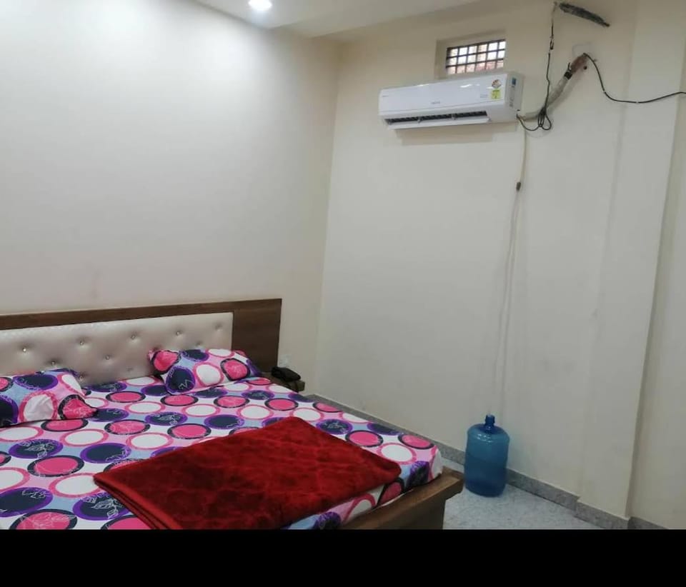 Anant Royal Bed and Breakfast in Uttar Pradesh