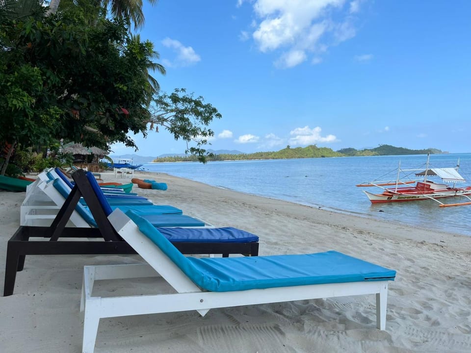 Day, Beach, Sea view, sunbed