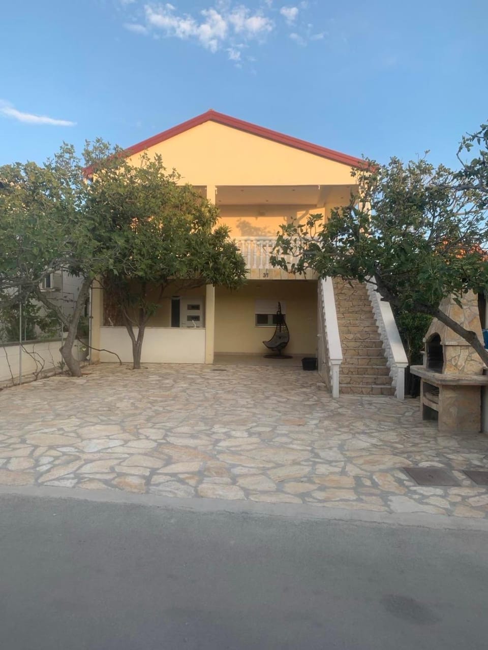 Property building, Day