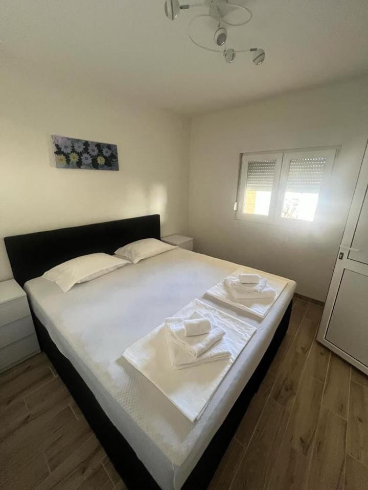 Bed, Photo of the whole room, Bedroom, towels, wardrobe