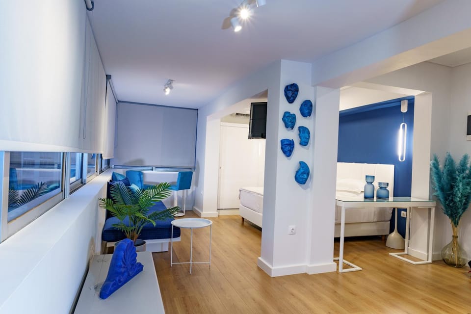 GraffitiSuites#AZZURE Apartment in Thessaloniki