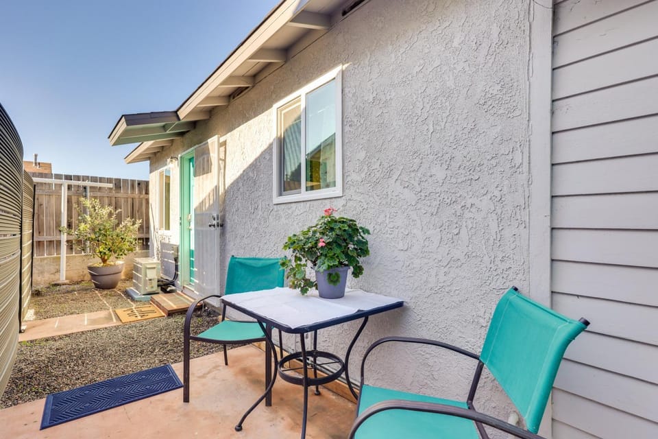 Quiet Carpinteria Cottage By Town & Beaches House in Carpinteria