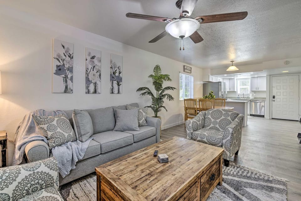 Steps to Dtwn Gilbert! Condo w/ Furnished Porch House in Gilbert