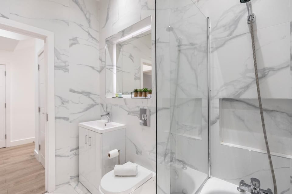 Shower, Toilet, Bathroom
