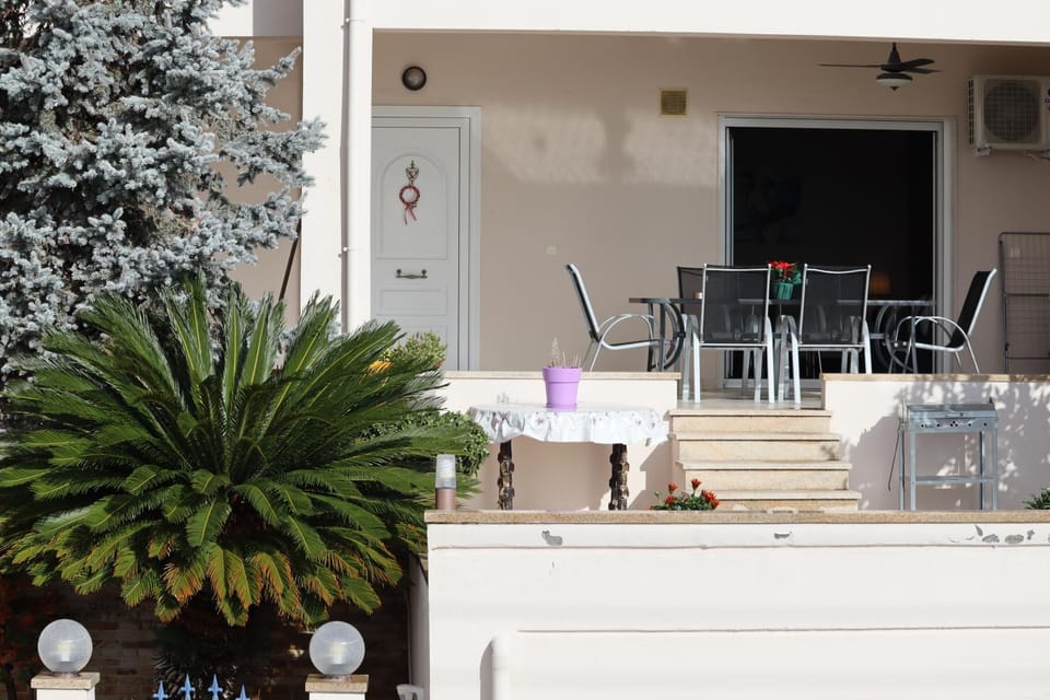 Garden, Balcony/Terrace