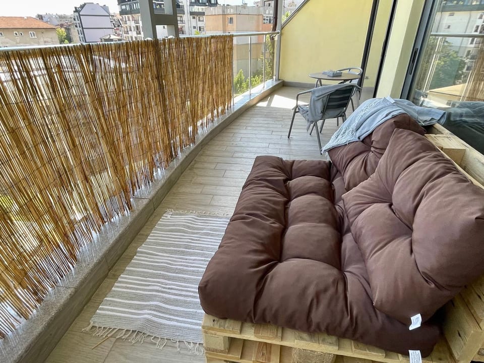 Panoramic Terrace City View Suite in Sofia Center Apartment in Sofia