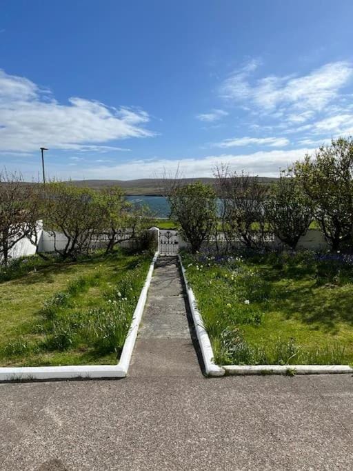 Bixter House - a spacious self-catering property House in Scotland