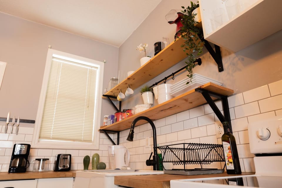 Coffee/tea facilities, Kitchen or kitchenette, minibar, toaster