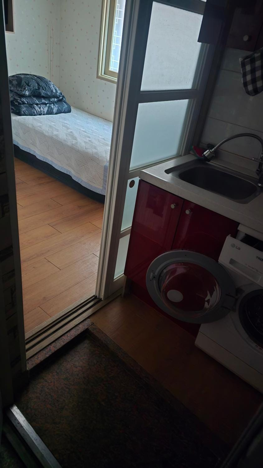 Dongdaemun Studio Bed and Breakfast in Seoul