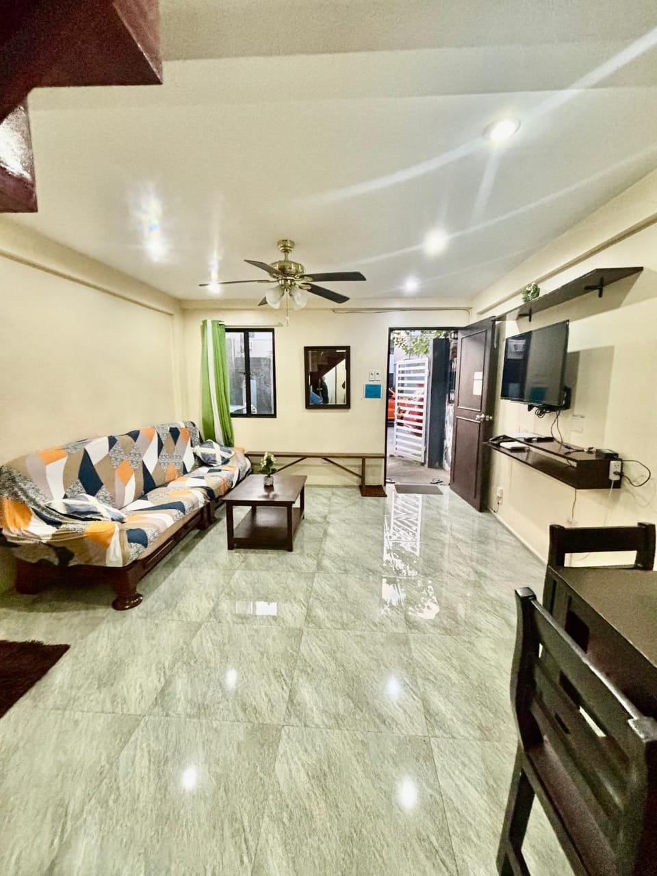 Affordable Fully Furnished House with 3 Bedroom for Family and Big Groups House in Lapu-Lapu City