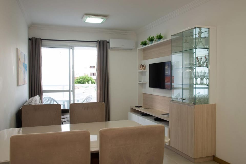 2 quadras da Praia, Piscina e Churrasqueira P1595 Apartment in Florianopolis