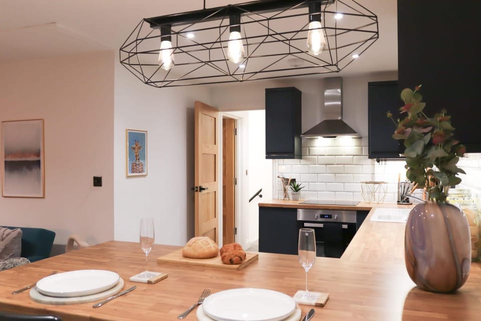 Cozy 1BR in Headington Oxford w off-road Parking Apartment in Oxford