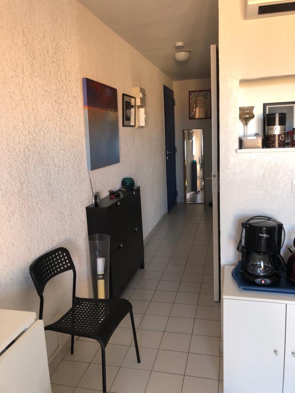 Coffee/tea facilities, Kitchen or kitchenette, minibar, stove