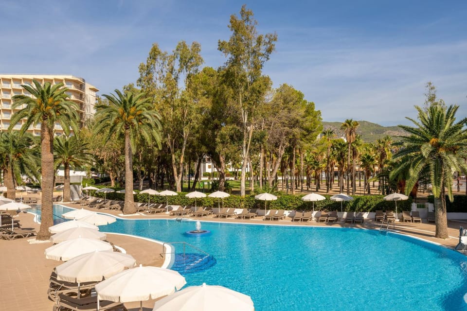 Garden, View (from property/room), Balcony/Terrace, Swimming pool