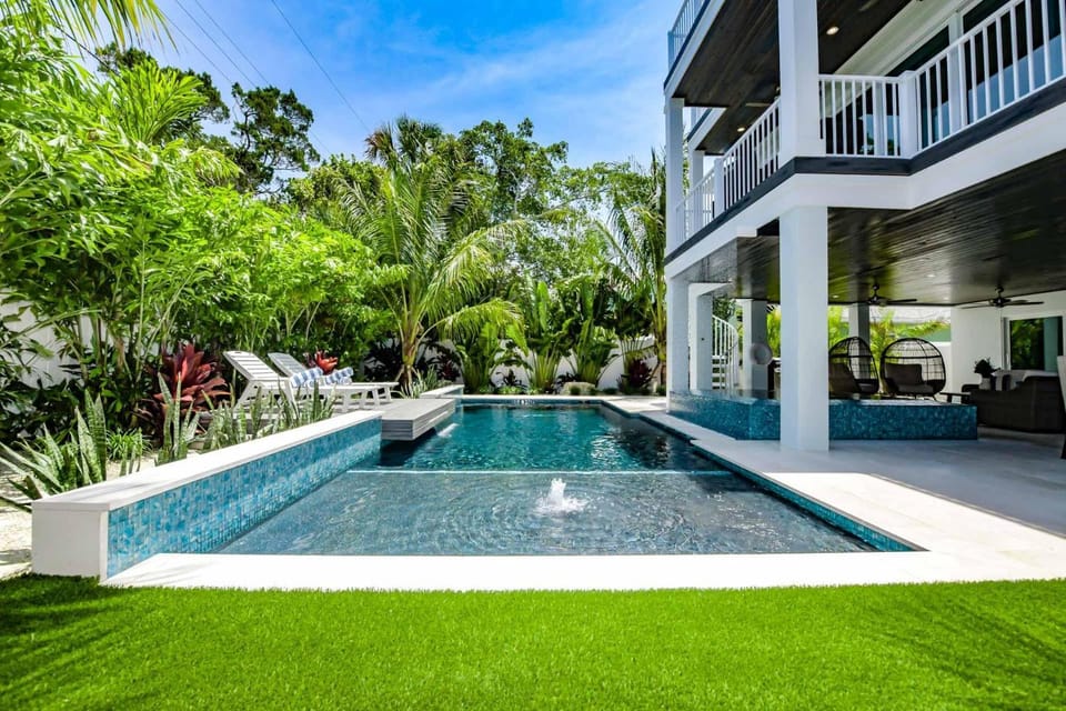 All Decked Out House in Lido Key