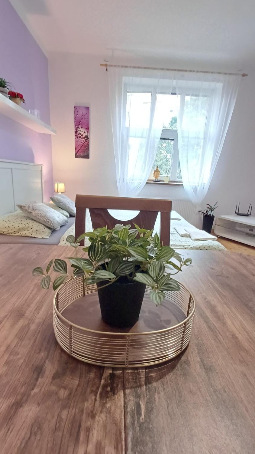 Photo of the whole room, Seating area, Dining area, Bedroom
