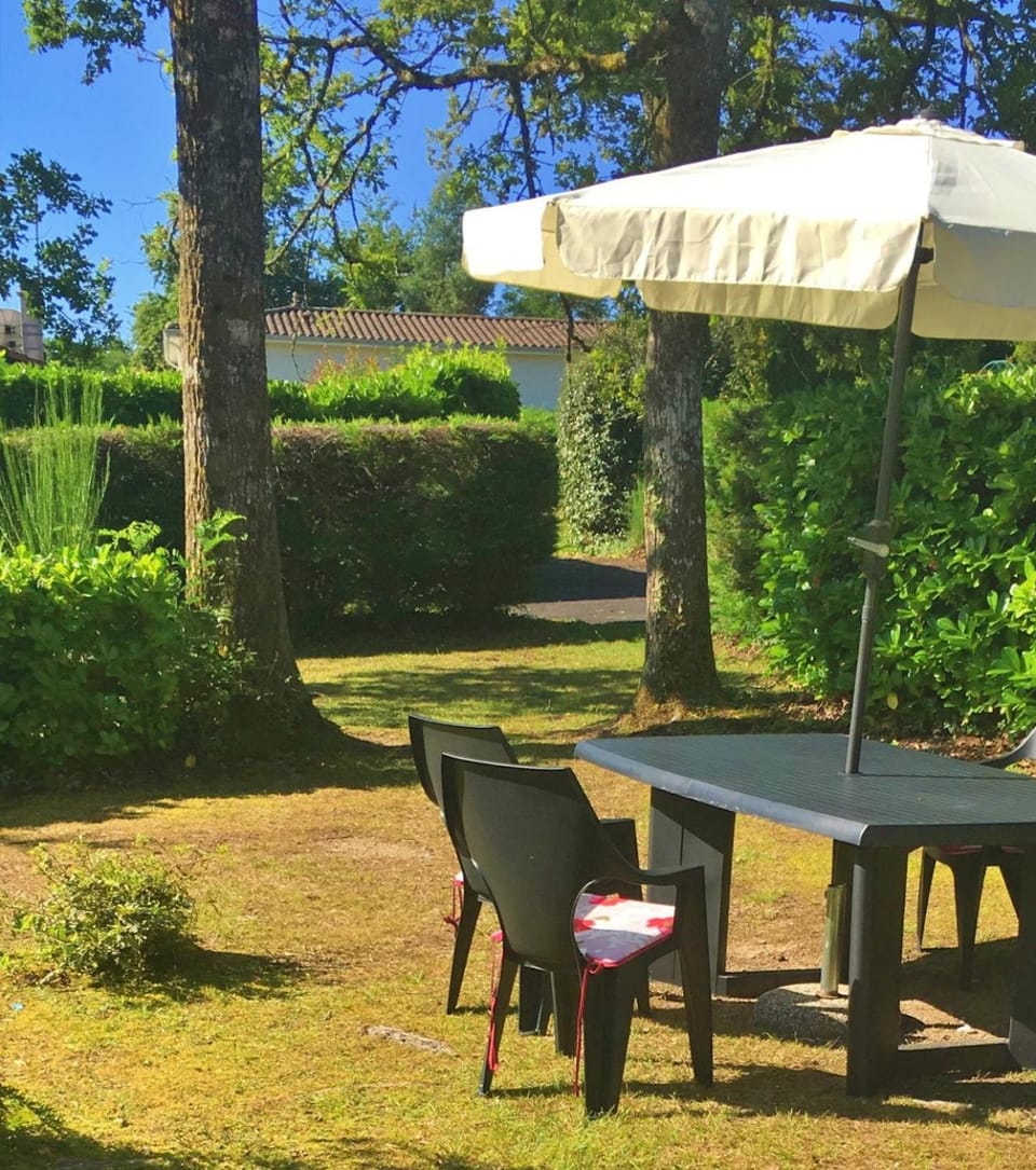 Day, Garden, Dining area, Garden view