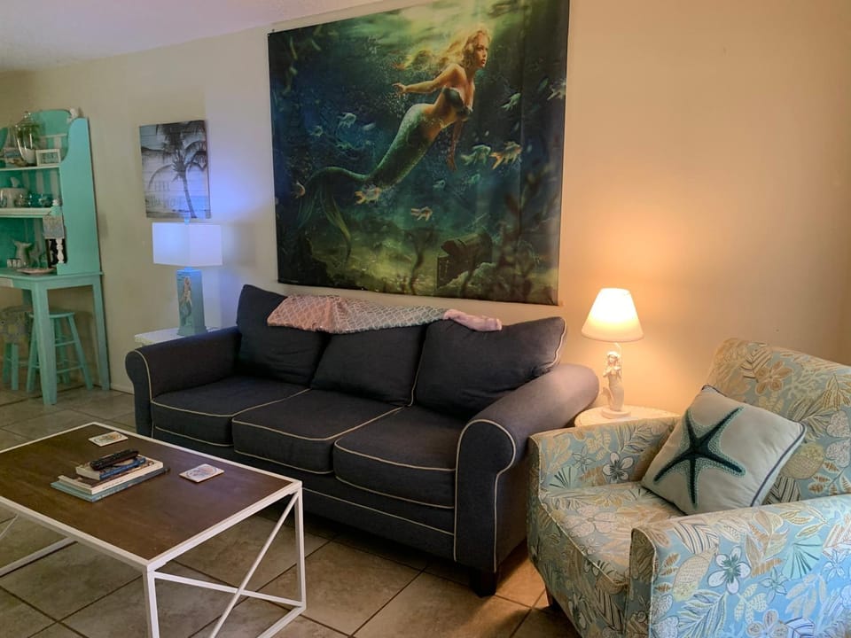 Professor Rousseau's Mermaid Lagoon Apartment in Florida