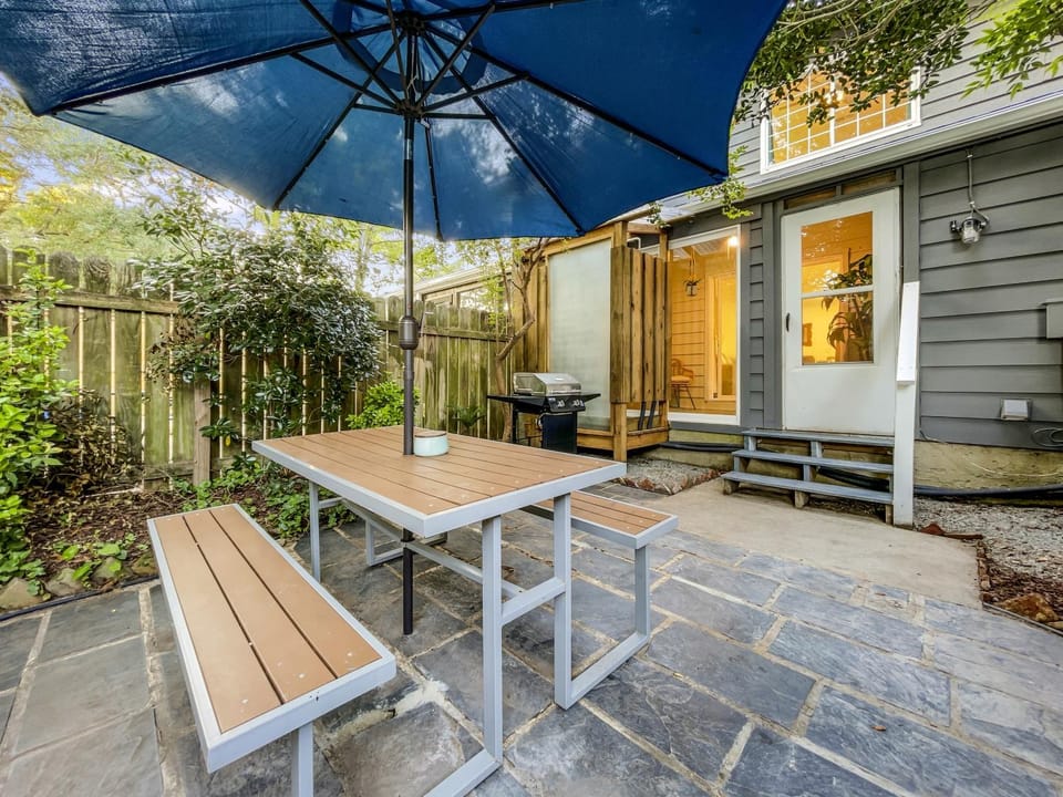 5 Min to Beach—King Beds House in Sullivans Island