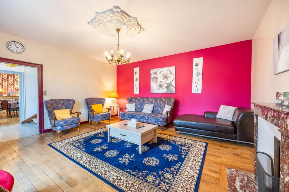 Property building, Living room