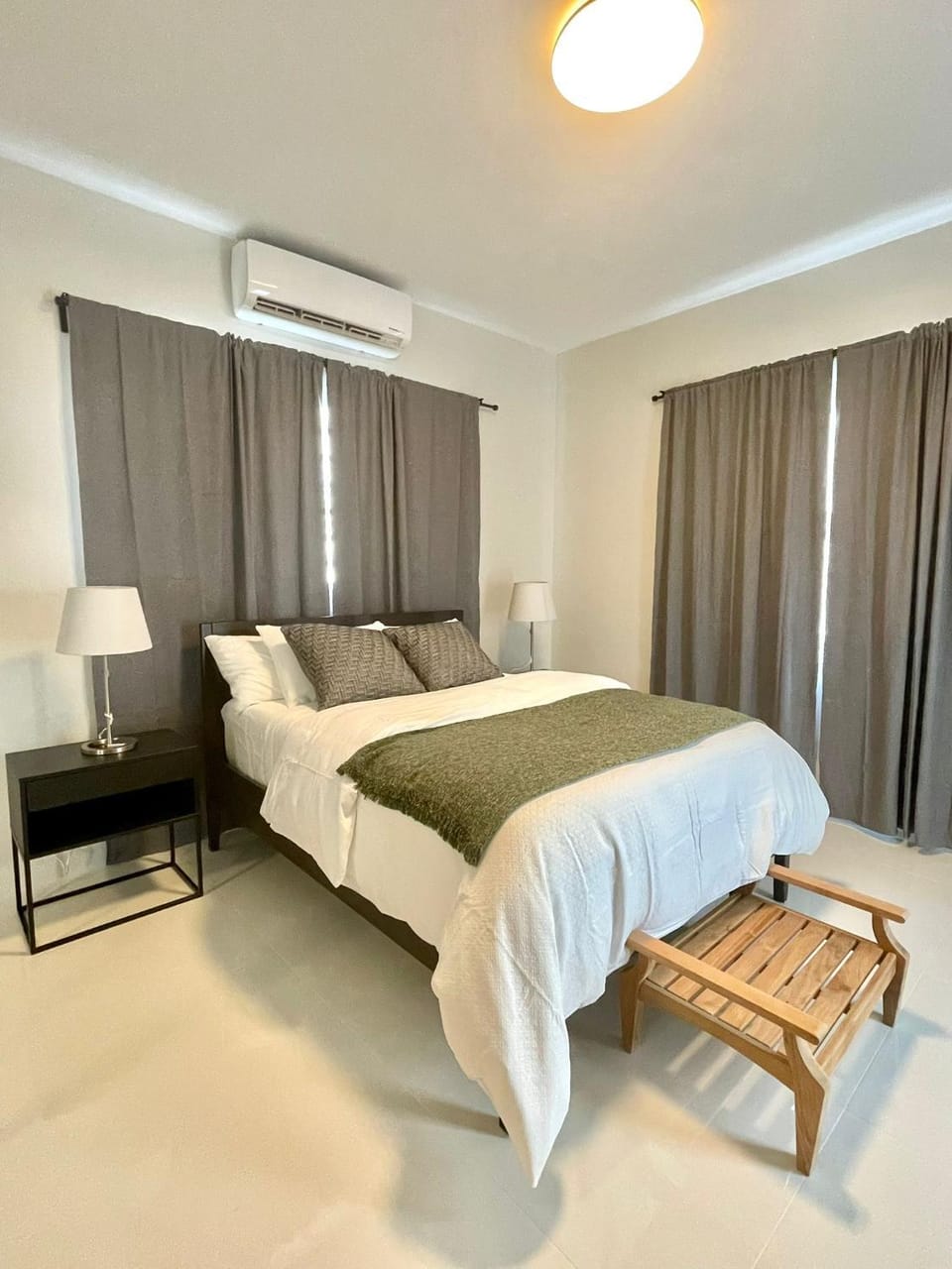 Bed, Bedroom, air conditioner