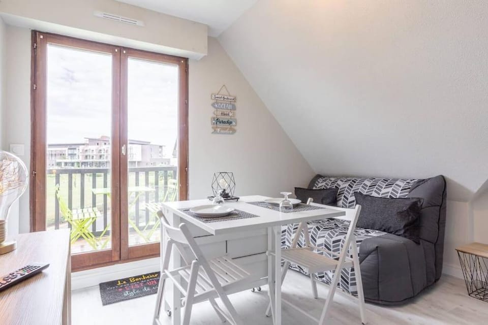 Cabourg Au P'tit Nid, cocon au bord de mer Apartment in Cabourg