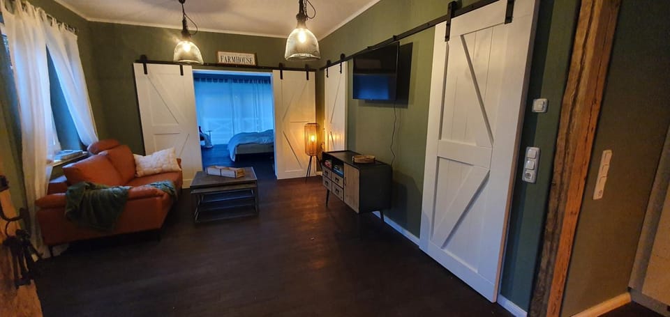 Living room, Photo of the whole room