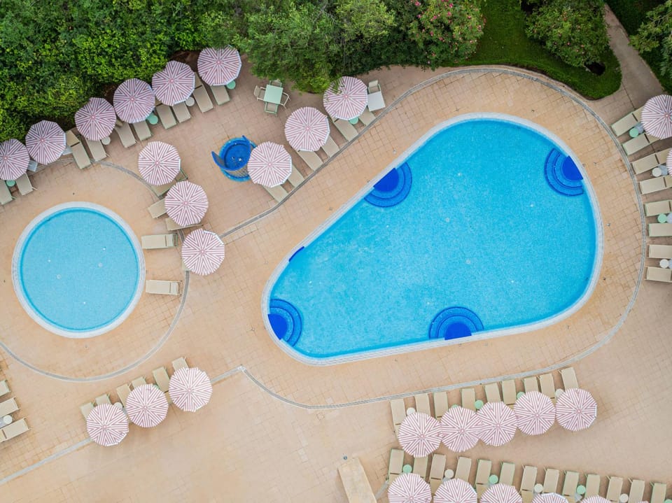Garden, Swimming pool