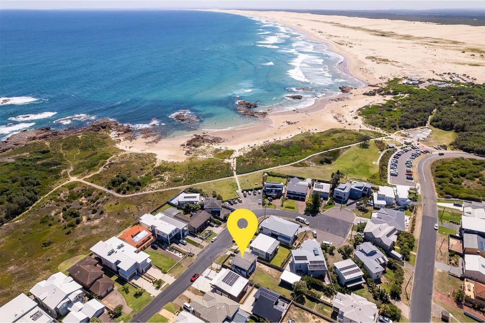 Pet friendly Anna Bay Beach Shack, 44 Ocean Avenue - fantastic 2 storey house with spectacular views House in Anna Bay