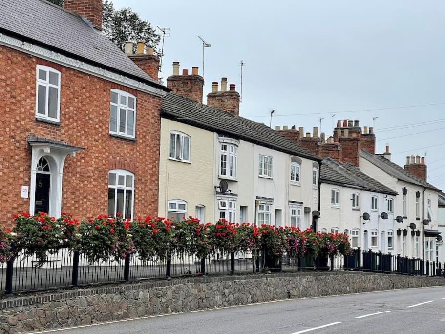 Property building, Neighbourhood, Street view