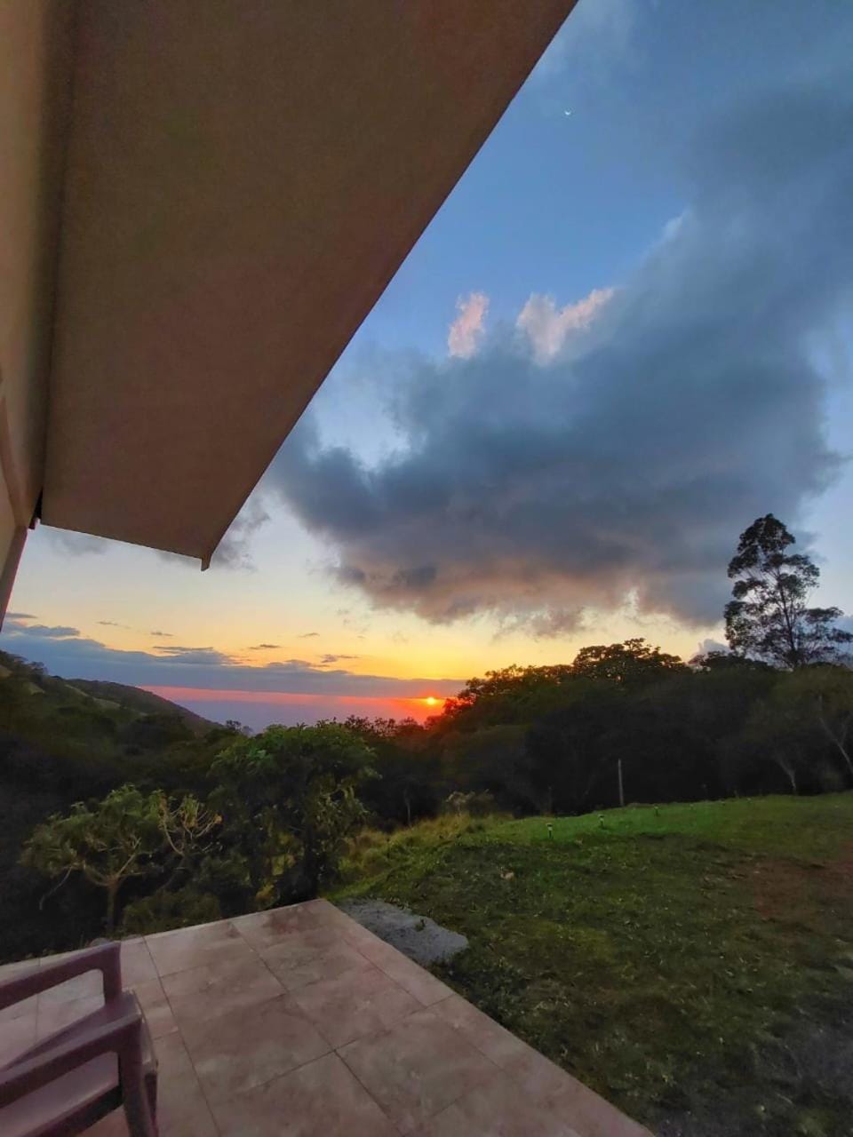 Casa Urraca, Magnífica Vista al Océano Pacífico House in Alajuela Province