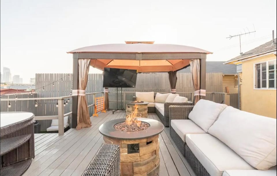 Patio, Seating area, On site