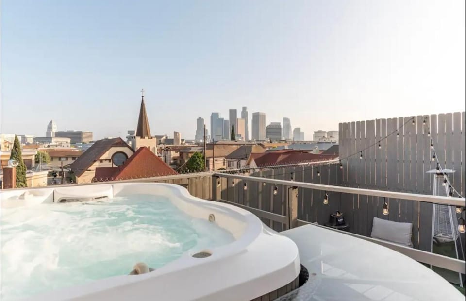 Day, Hot Tub