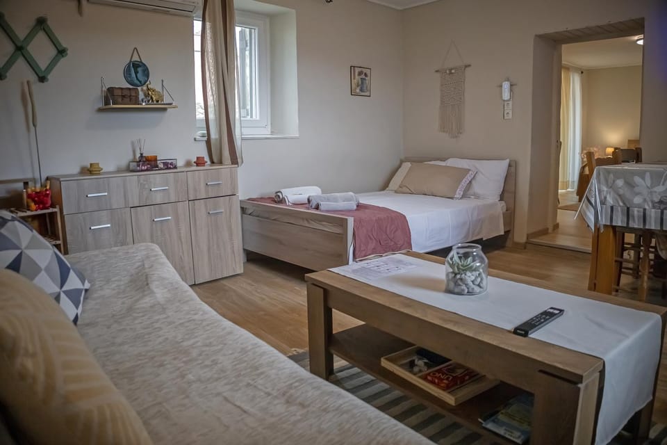 Living room, Seating area, Dining area, Bedroom