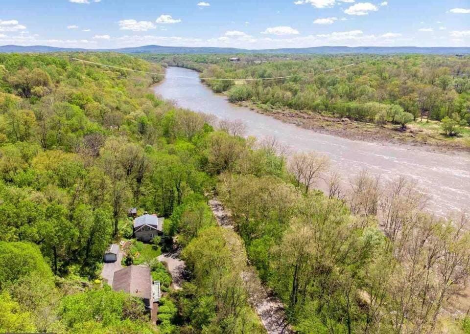 Nearby landmark, Natural landscape, Bird's eye view