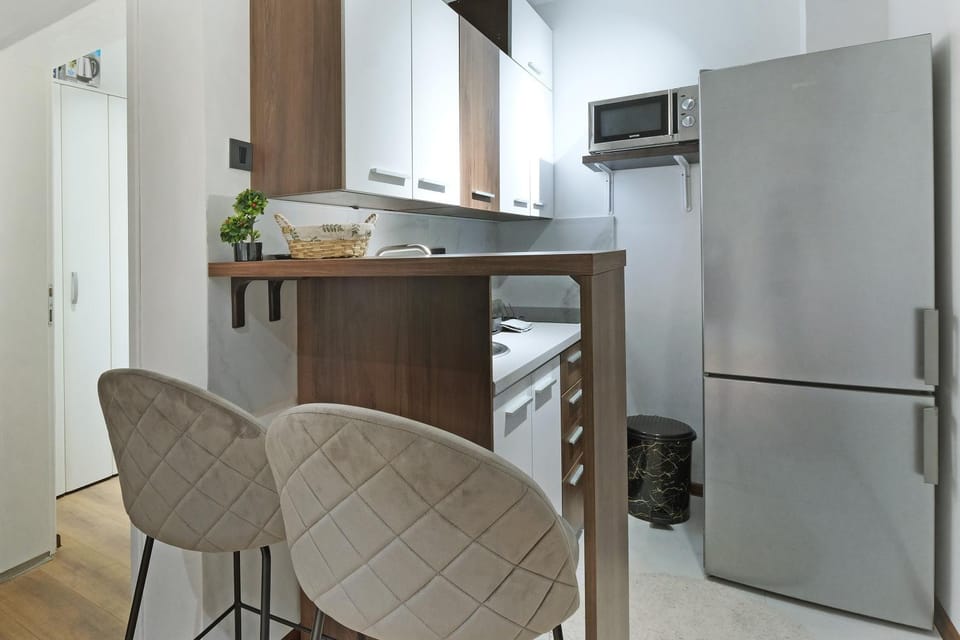 Kitchen or kitchenette, minibar, pet friendly, stove