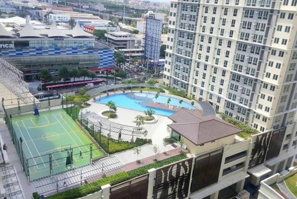 City view, Pool view, Swimming pool