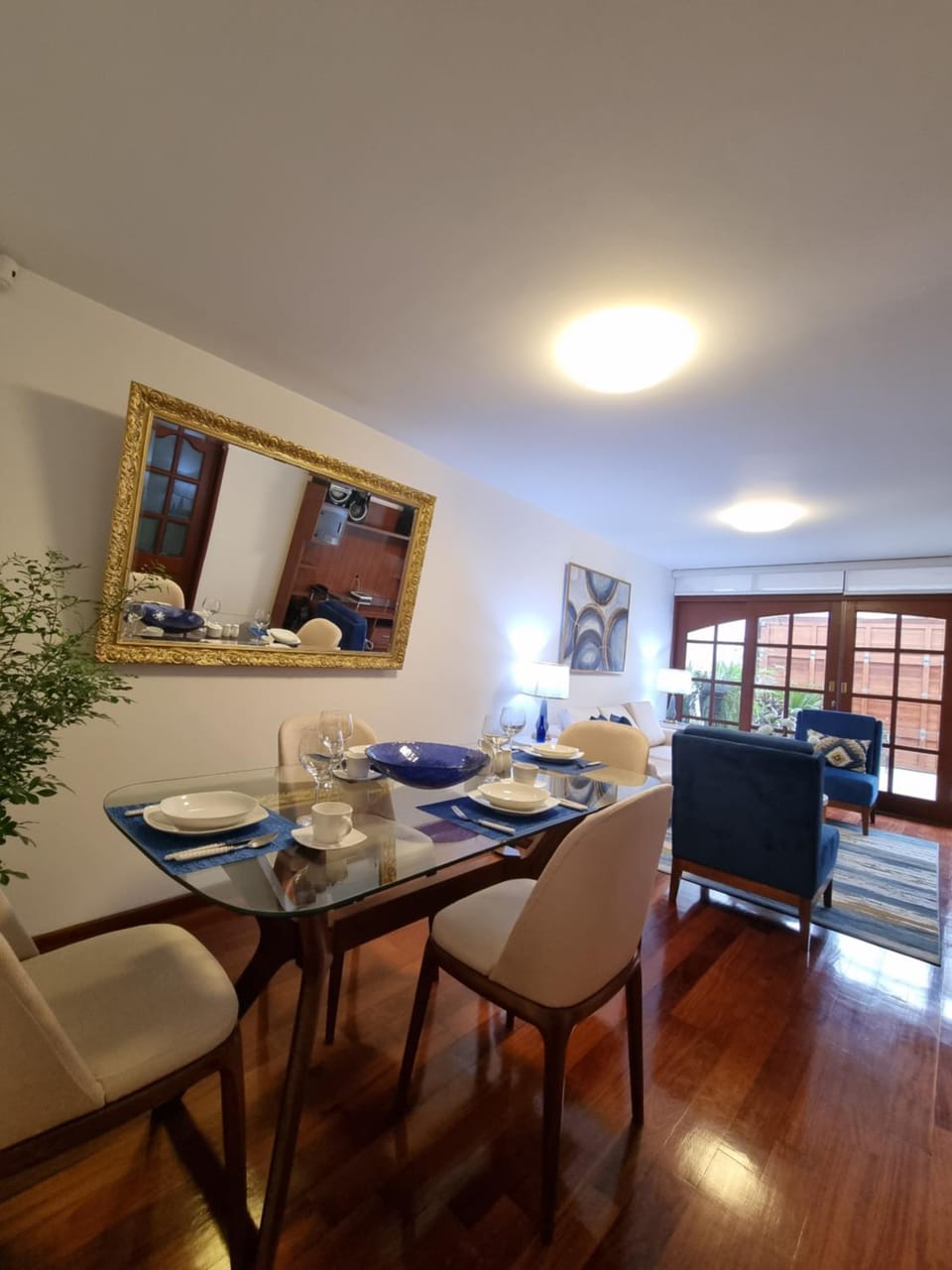 Living room, Seating area, Dining area