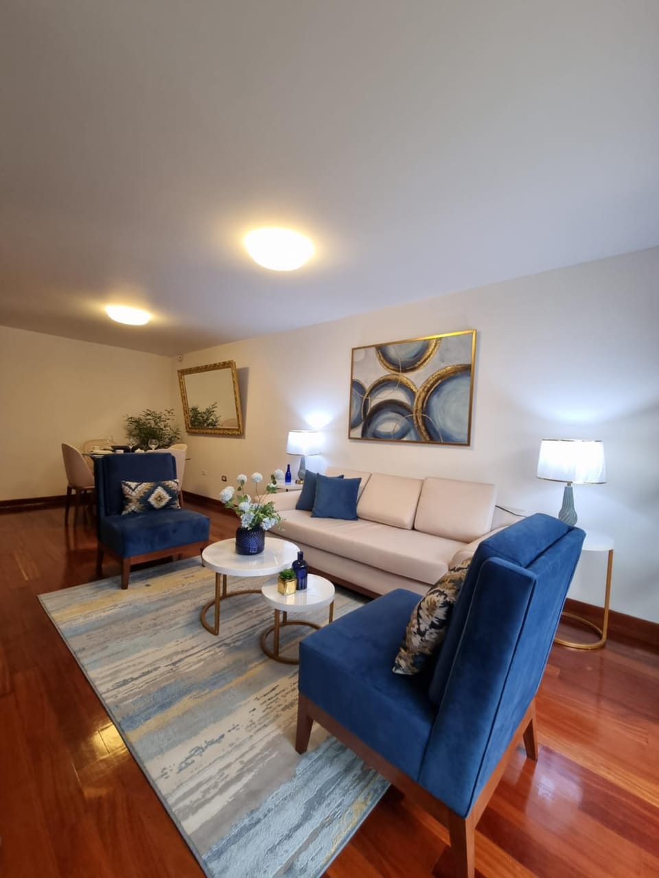 Living room, Seating area