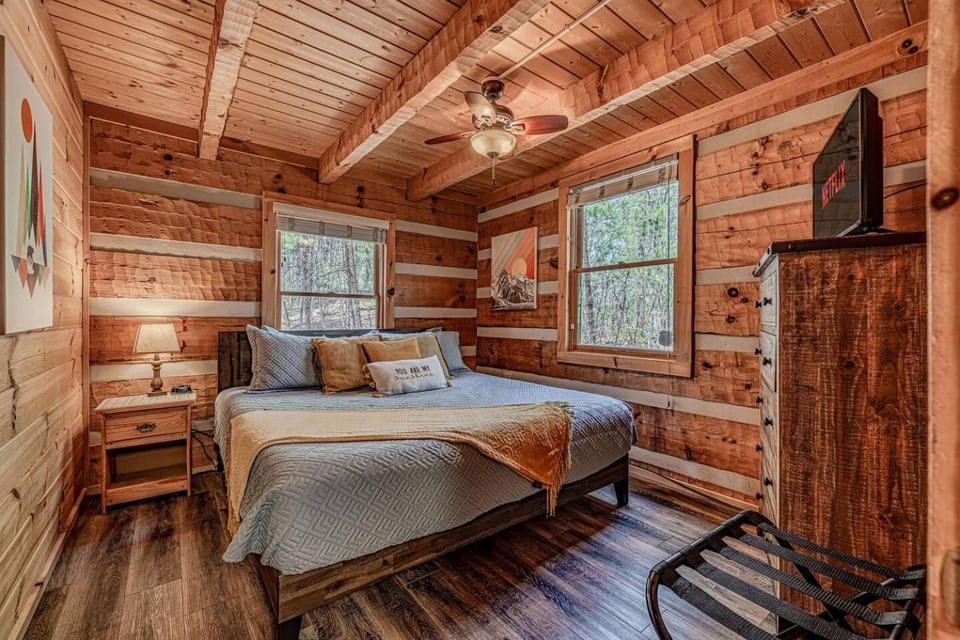 Good Life House in Pigeon Forge