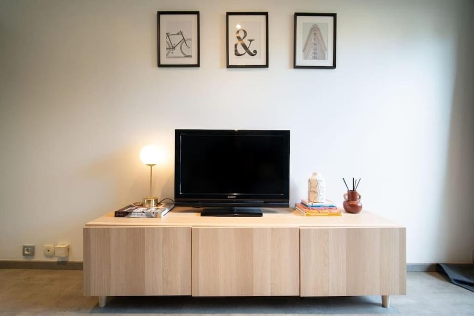 Air-conditioned apartment with private parking Apartment in Marseille