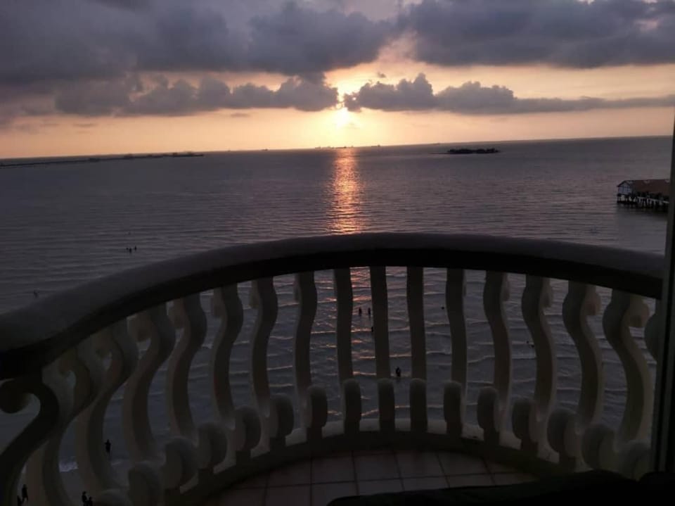 Sunrise, Sunset